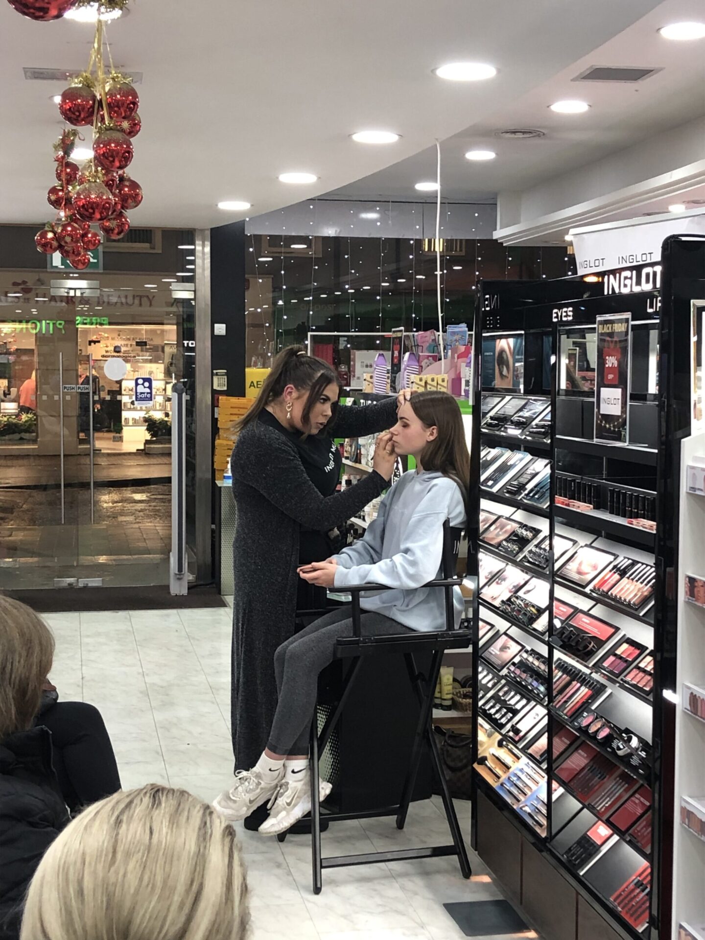 Inglot3