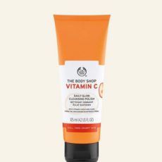 The Body Shop Vitamin C Daily Glow Cleansing Polish The Body Shop Vitamin C Daily Glow Cleansing Polish